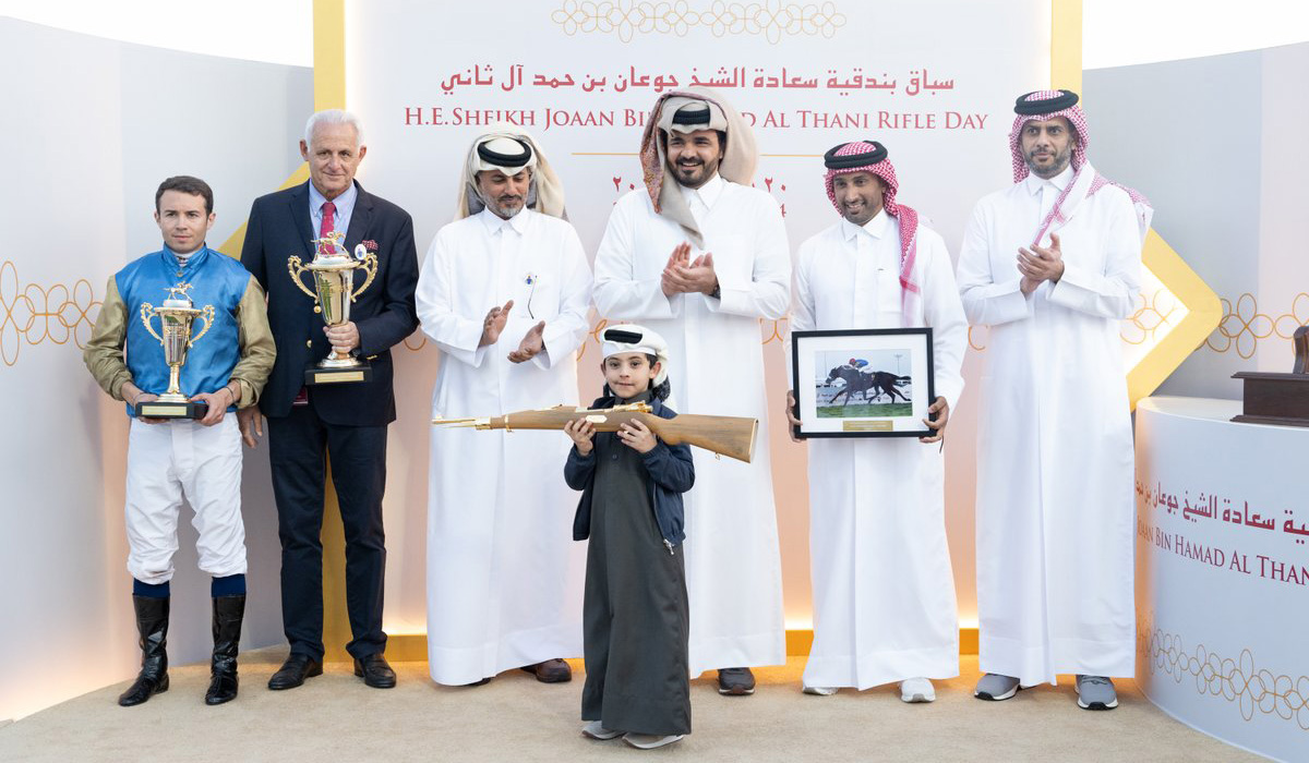HH the Father Amir Camel Racing Festival